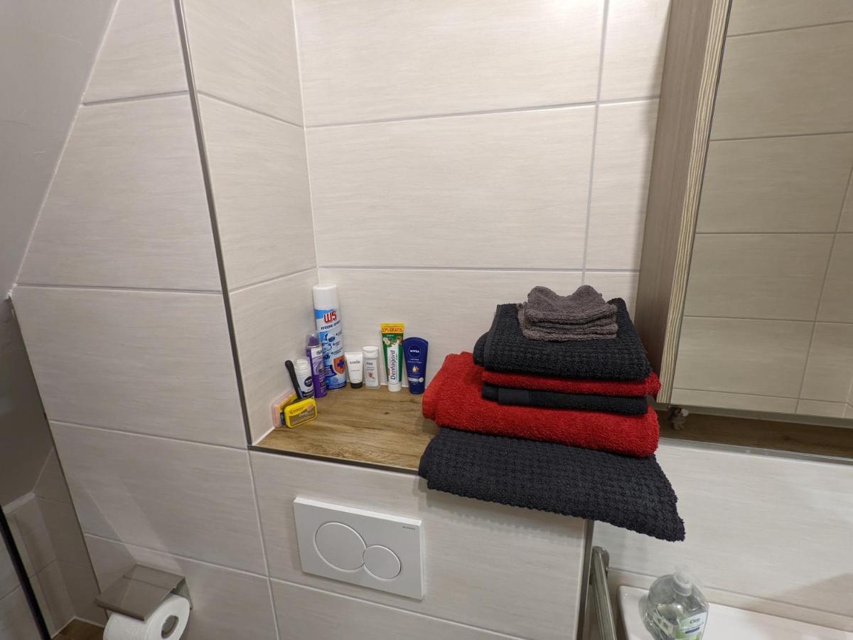 Grosses Zimmer Mit Eigenem Bad/Flur Apartment Emsbueren ภายนอก รูปภาพ